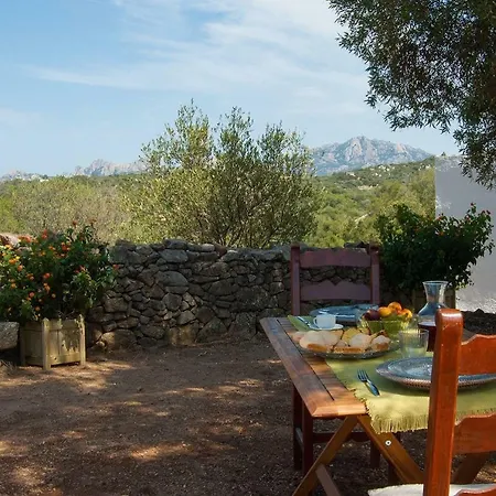 Stazzu Cumita Country Bed & Breakfast *