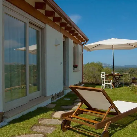 Stazzu Cumita Country Bed & Breakfast *